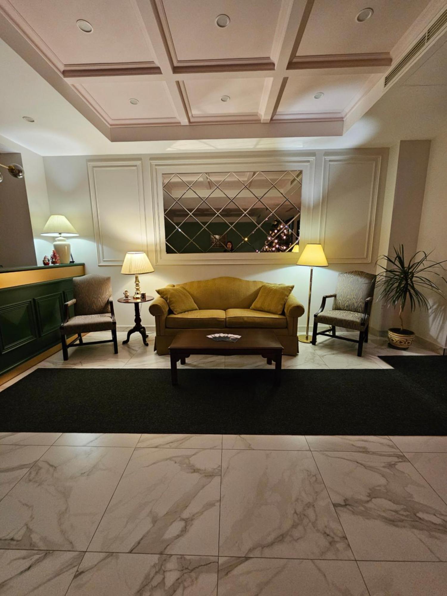 Hotel Avenue 30 예레반 외부 사진